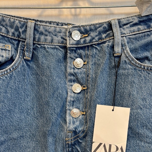 NWT Zara Classic Blue Denim Skirt Front and Back Slit - Picture 2 of 8